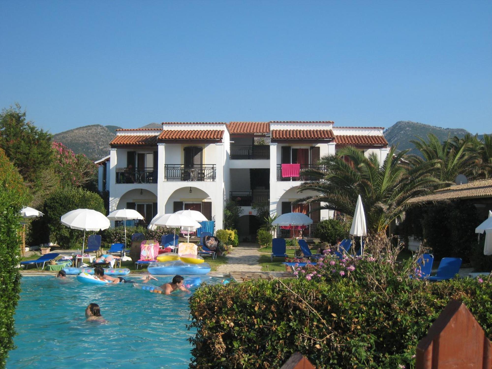 אצ'ארבי Filorian Hotel Apartments מראה חיצוני תמונה