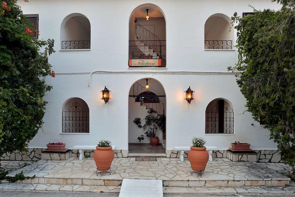אצ'ארבי Filorian Hotel Apartments מראה חיצוני תמונה