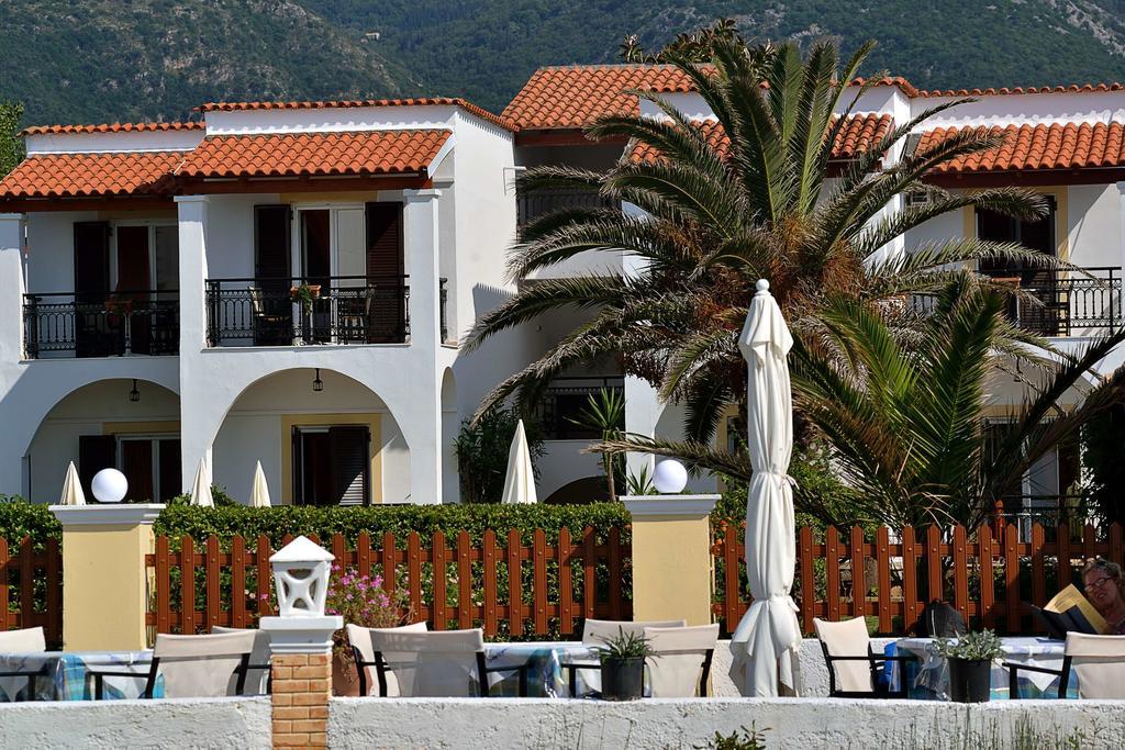 אצ'ארבי Filorian Hotel Apartments מראה חיצוני תמונה