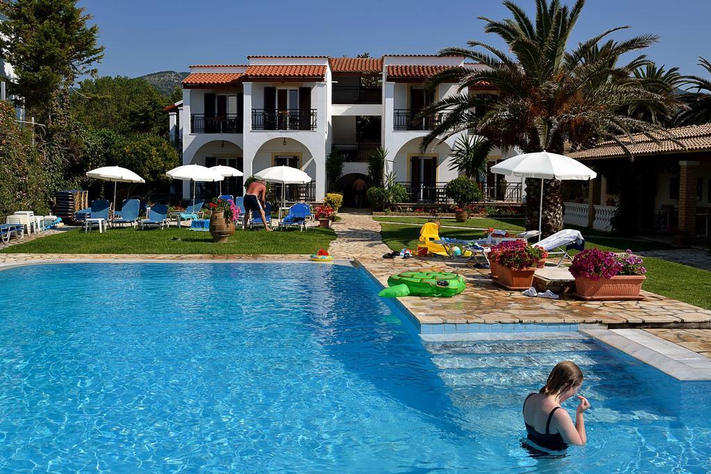 אצ'ארבי Filorian Hotel Apartments מראה חיצוני תמונה