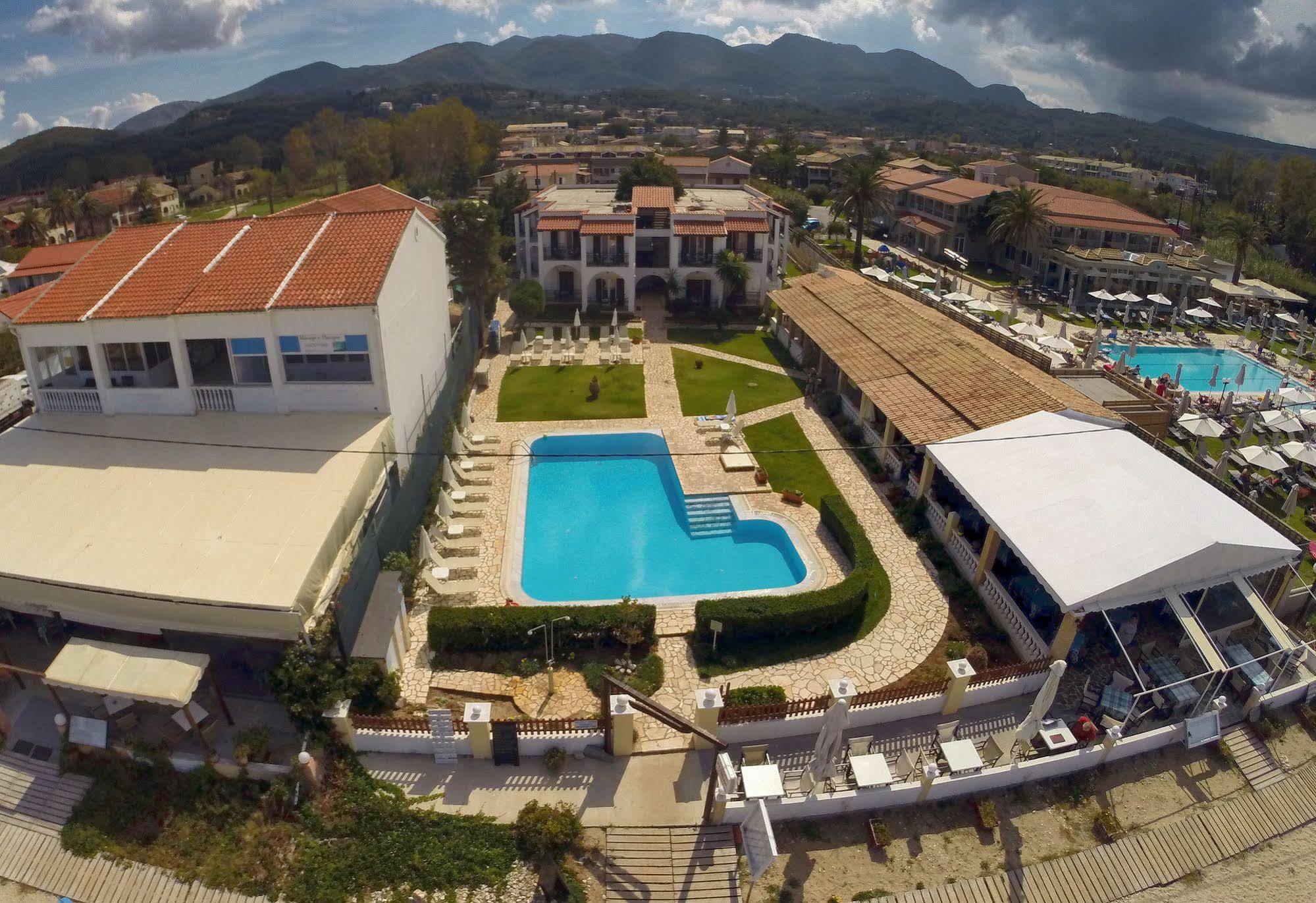 אצ'ארבי Filorian Hotel Apartments מראה חיצוני תמונה